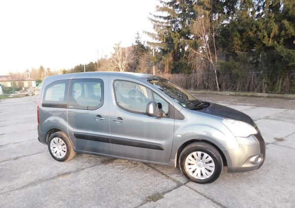 Citroen Berlingo cena 24900 przebieg: 220000, rok produkcji 2009 z Jarosław małe 379